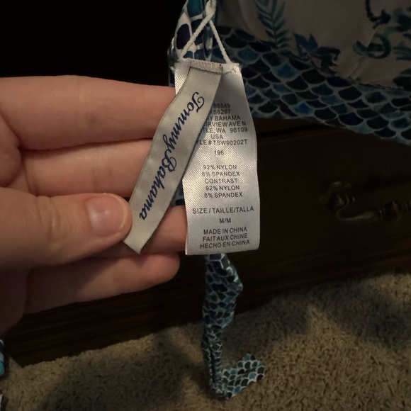 Tommy Bahama reversible top - Picture 2 of 3